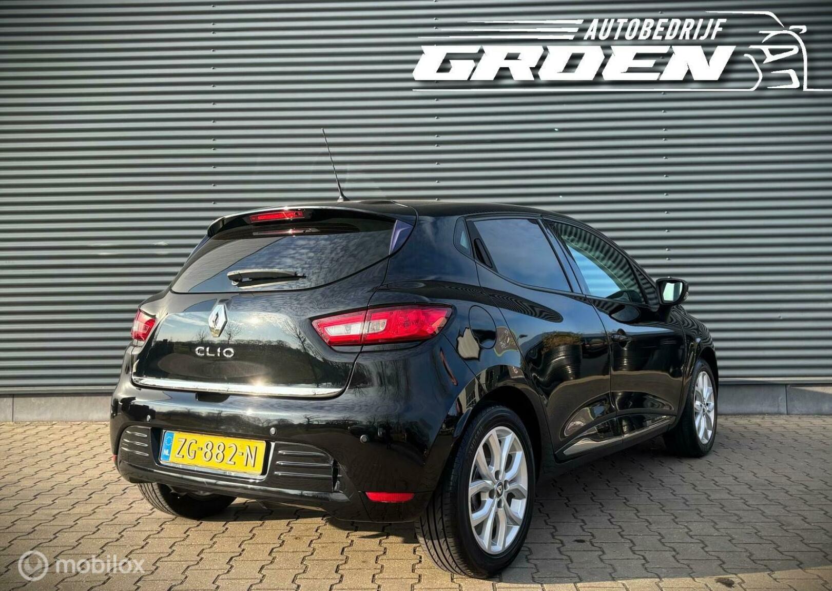 Renault-Clio-10